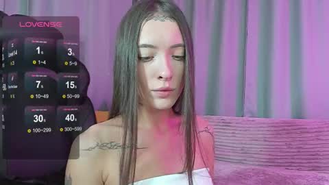 LizaLure online show from October 2025 10:40:01 PM