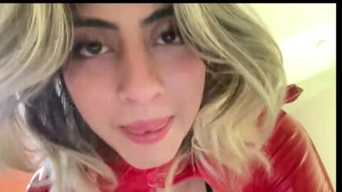 Snapshot of lizambarr chatting on November 2025 04:04:01 AM Lizeth online show from November 2025 04:04:01 AM