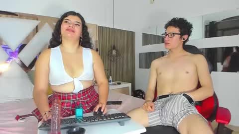 Snapshot of lizanddante chatting on January 2025 05:58:01 AM Liz and Dante online show from January 2025 05:58:01 AM