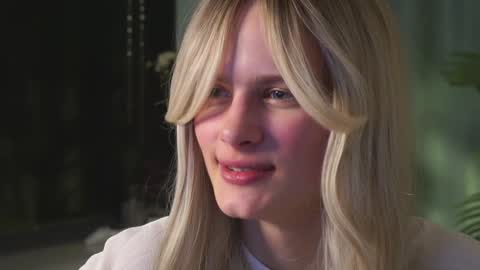 Snapshot of lizbethcoll chatting on January 2025 05:18:02 PM Sunnheart online show from January 2025 05:18:02 PM