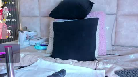 Liz online show from April 2026 07:51:02 PM