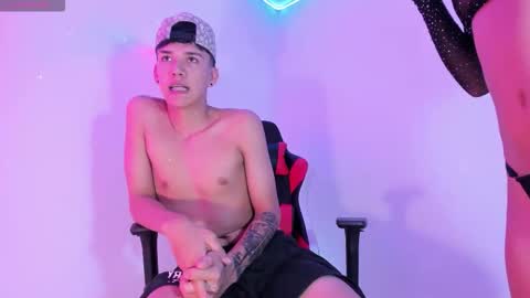 Lizz online show from November 2025 06:46:01 AM