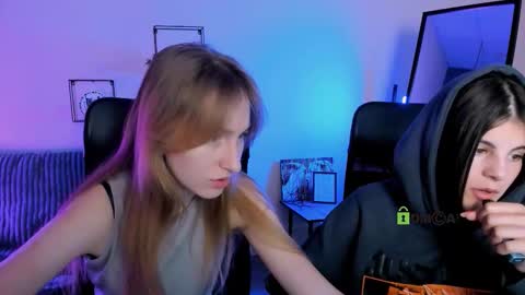 lizzie_boom online show from October 2025 12:57:02 PM