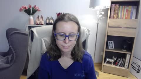 Lizzy online show from November 2025 06:45:02 AM