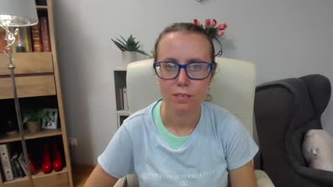 Snapshot of lizzy_sparkle chatting on July 2026 04:37:01 AM Lizzy online show from July 2026 04:37:01 AM