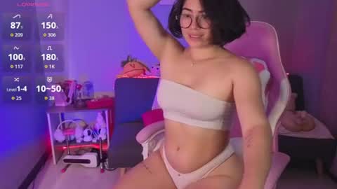 Snapshot of loaluxury chatting on June 2026 03:21:02 PM Pamela online show from June 2026 03:21:02 PM