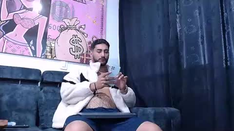 Snapshot of lobocruzhair1 chatting on January 2025 12:22:02 PM lobocruzlatino online show from January 2025 12:22:02 PM