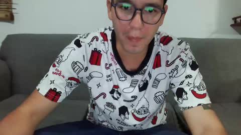 Lobo online show from September 2025 01:05:02 AM