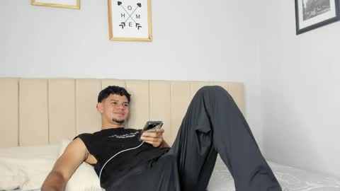 Snapshot of logan_9_ chatting on May 2026 05:13:01 AM logan online show from May 2026 05:13:01 AM
