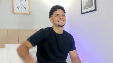 Snapshot of logan_9_ chatting on May 2026 01:21:01 AM logan online show from May 2026 01:21:01 AM