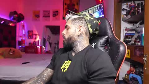 logan_hugh8 online show from March 2026 04:38:02 AM