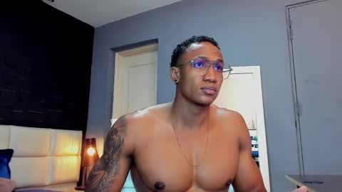 Snapshot of logan_varela chatting on January 2025 10:22:02 PM logan_varela online show from January 2025 10:22:02 PM