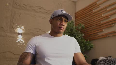 logan_varela online show from January 2026 02:33:02 PM