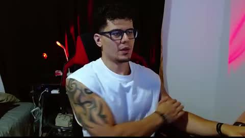 Loganandrwz online show from February 2026 12:51:02 AM