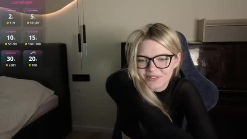 Logan and Katana online show from April 2026 01:28:01 PM