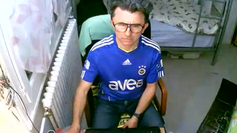 lokoum39 online show from April 2026 07:00:01 PM