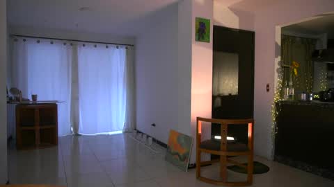 Snapshot of lola_cocks chatting on May 2026 06:27:01 PM mara online show from May 2026 06:27:01 PM