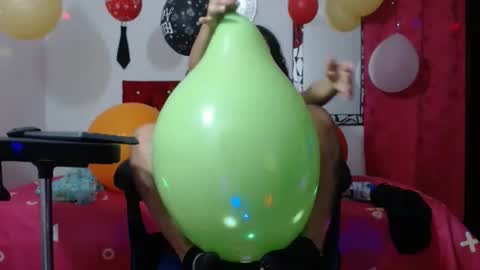 lola_fiery online show from December 2024 11:06:02 PM