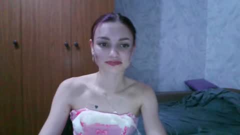 Snapshot of lola_sweetglow chatting on July 2026 08:13:01 PM lola_sweetglow online show from July 2026 08:13:01 PM