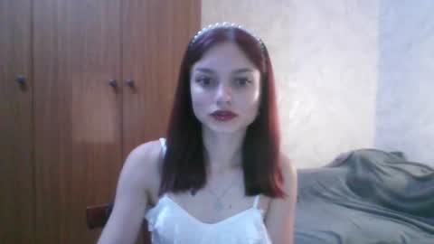 Snapshot of lola_sweetglow chatting on July 2026 08:00:02 PM lola_sweetglow online show from July 2026 08:00:02 PM