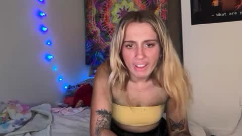 Snapshot of lolaa555 chatting on June 2026 11:16:01 AM lolaa555 online show from June 2026 11:16:01 AM