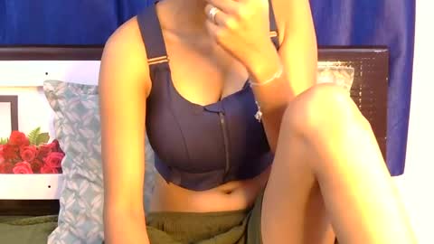 Snapshot of lolaa_darling chatting on July 2026 09:48:01 AM lolaa online show from July 2026 09:48:01 AM