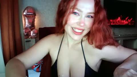 Snapshot of lolaamint_ chatting on June 2026 01:28:01 PM LolaaMint online show from June 2026 01:28:01 PM