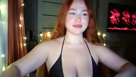 Snapshot of lolaamint_ chatting on July 2026 02:45:01 PM LolaaMint online show from July 2026 02:45:01 PM