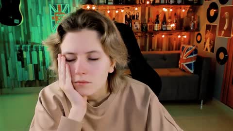 Snapshot of lolaasmus chatting on December 2024 05:00:01 AM I consider myself the god Loki but life just calls me LOL online show from December 2024 05:00:01 AM