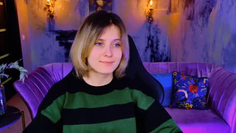 Snapshot of lolaasmus chatting on January 2025 08:29:01 AM I consider myself the god Loki but life just calls me LOL online show from January 2025 08:29:01 AM
