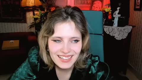 Snapshot of lolaasmus chatting on February 2025 01:41:01 PM I consider myself the god Loki but life just calls me LOL online show from February 2025 01:41:01 PM