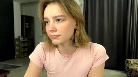 Snapshot of lolaatatee chatting on May 2026 08:27:01 PM lolaatatee online show from May 2026 08:27:01 PM