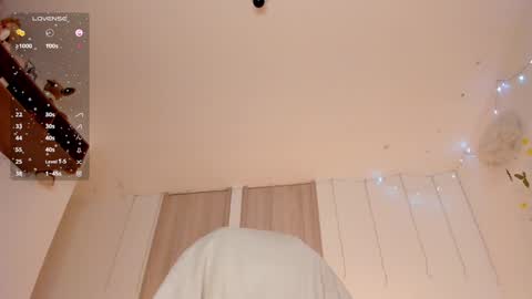 Snapshot of lolaberry_ chatting on January 2025 09:08:01 AM  Lola Berry  online show from January 2025 09:08:01 AM