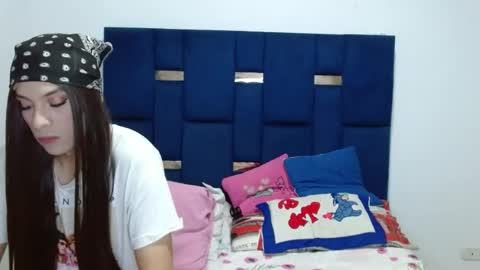 lolabloomx online show from June 2026 01:28:02 AM