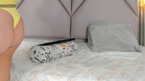 lolabunnysc online show from April 2026 12:24:01 PM