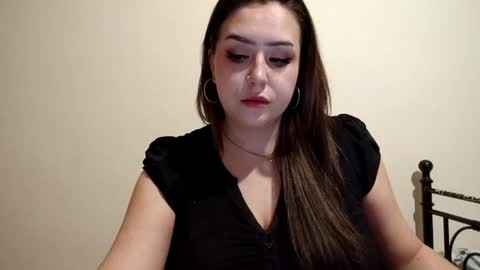 Lola online show from April 2026 07:11:01 PM