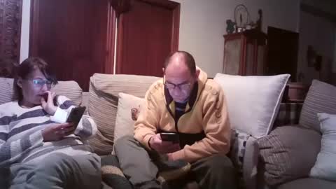 LOLA HUESO y ERIC online show from February 2025 05:59:01 PM