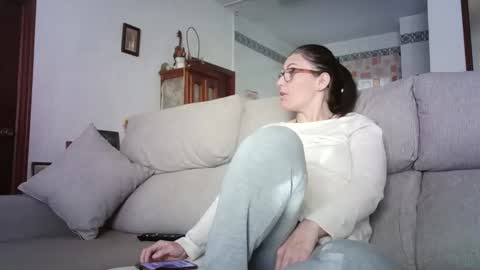 LOLA HUESO y ERIC online show from April 2026 08:34:02 AM