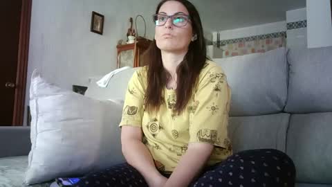 LOLA HUESO y ERIC online show from April 2026 02:23:02 PM