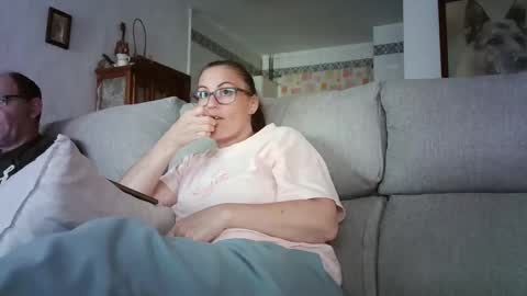 Snapshot of lolahueso chatting on May 2026 02:36:02 PM LOLA HUESO y ERIC online show from May 2026 02:36:02 PM