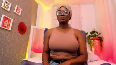 Snapshot of lolajenkiins chatting on October 2025 12:44:02 AM lola online show from October 2025 12:44:02 AM