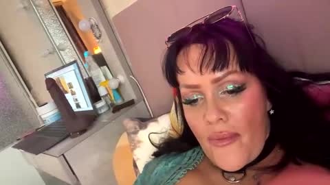 Lolaley2 online show from December 2025 10:31:01 AM