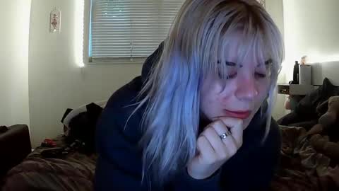 Lola Lixx online show from September 2025 03:01:02 PM