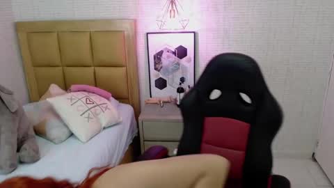 LOLA online show from February 2025 03:04:02 AM