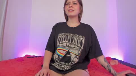 Snapshot of lolap_ chatting on December 2024 11:25:01 PM Lola online show from December 2024 11:25:01 PM