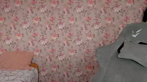 Lola Next stream January 6th at 0500am  30 minutes GMT online show from April 2026 03:42:02 AM