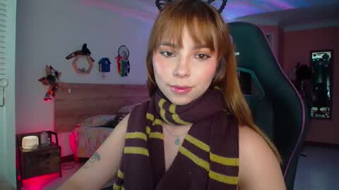 Lola doll online show from October 2025 09:45:01 PM