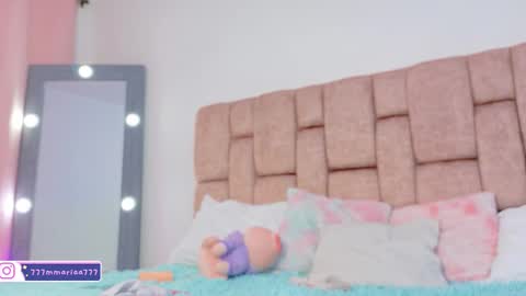 Lola online show from November 2025 03:44:01 PM