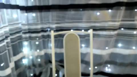 Lisa online show from February 2025 01:44:01 PM