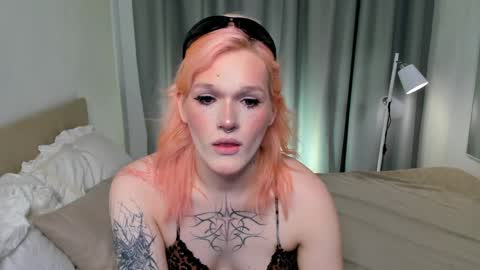 lollita online show from May 2026 03:41:02 PM